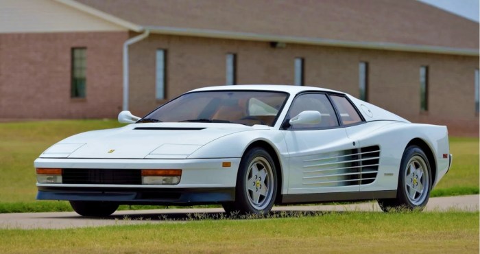 Most iconic Italian sports cars for renowned design and performance