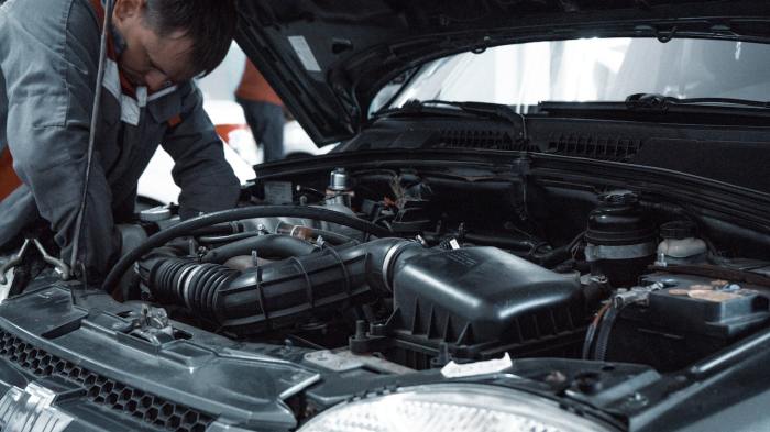 How to diagnose car performance problems related to the transmission